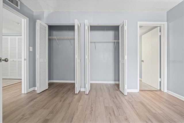 556 FAIRWAYS CIRCLE B, Ocala, FL 34472