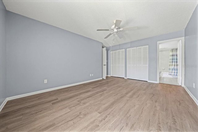 556 FAIRWAYS CIRCLE B, Ocala, FL 34472