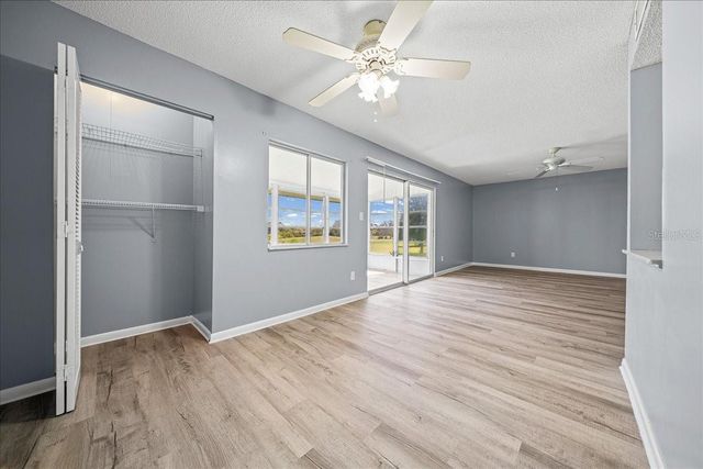 556 FAIRWAYS CIRCLE B, Ocala, FL 34472