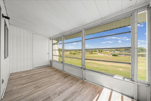 556 FAIRWAYS CIRCLE B, Ocala, FL 34472