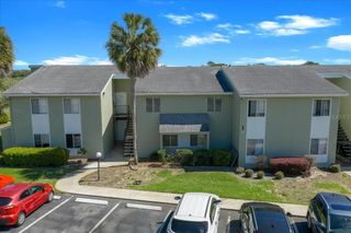 556 FAIRWAYS CIRCLE B, Ocala, FL 34472