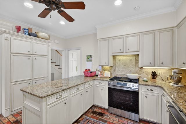 704 Oneonta Street, Shreveport, LA 71106