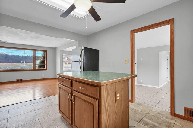 1284 Deeds Road, Granville, OH 43023