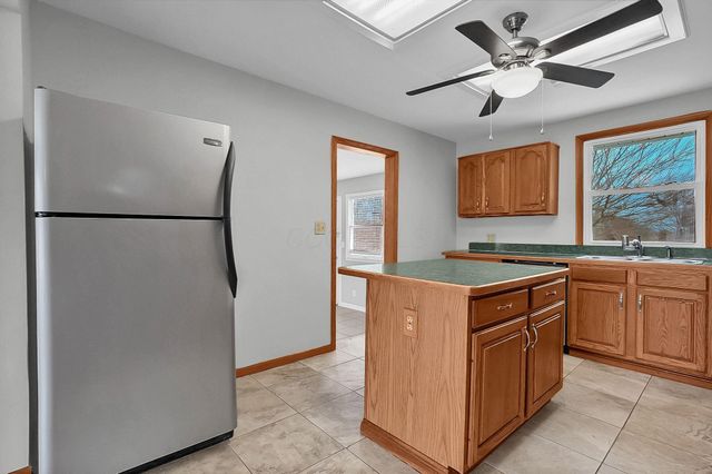 1284 Deeds Road, Granville, OH 43023