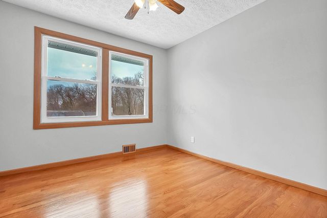 1284 Deeds Road, Granville, OH 43023