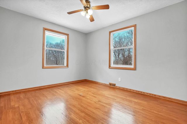 1284 Deeds Road, Granville, OH 43023