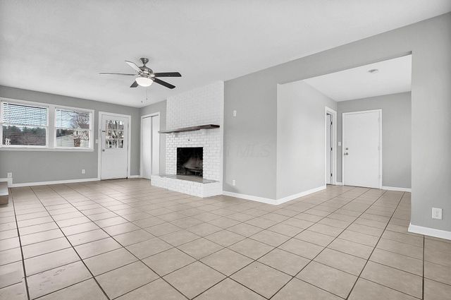 1284 Deeds Road, Granville, OH 43023