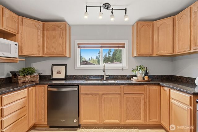 20229 148th Avenue SE, Kent, WA 98042