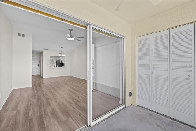 1390 OAK HILL DRIVE 202, Dunedin, FL 34698