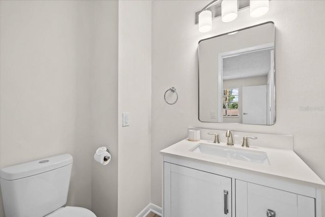 1390 OAK HILL DRIVE 202, Dunedin, FL 34698