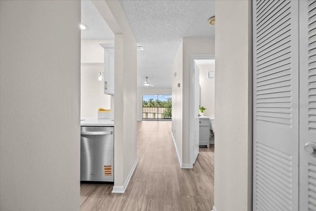 1390 OAK HILL DRIVE 202, Dunedin, FL 34698