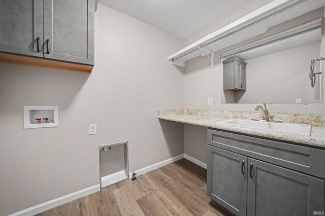 21787 County Road 26, Goshen, IN 46528