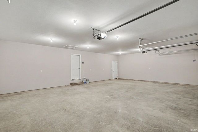 21787 County Road 26, Goshen, IN 46528