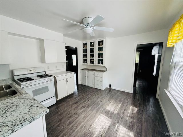 1933 Crescent, Hamburg, NY 14085