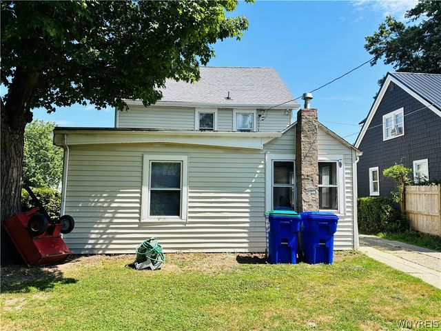 1933 Crescent, Hamburg, NY 14085