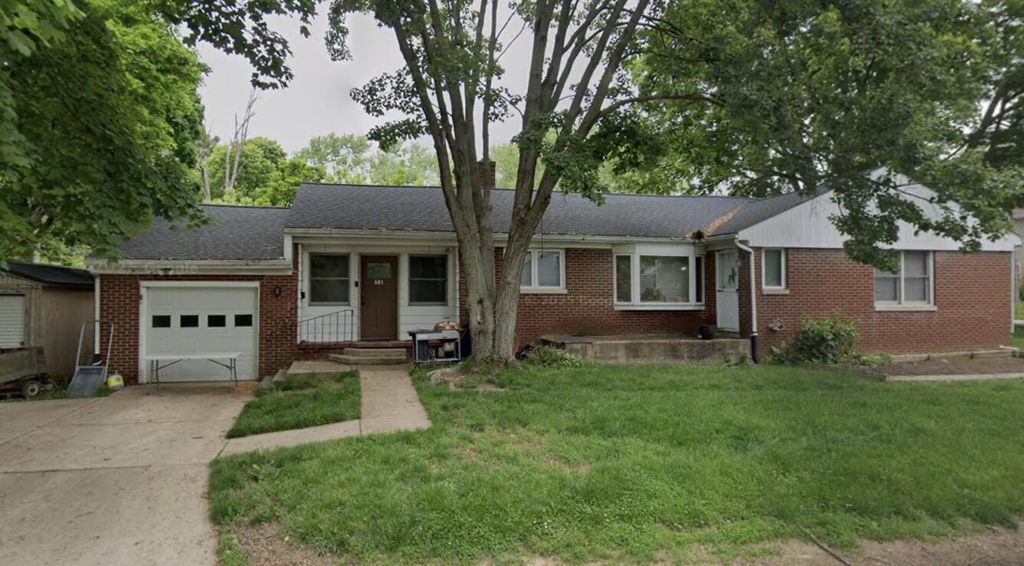 601 Madison Street, Valparaiso, IN 46385