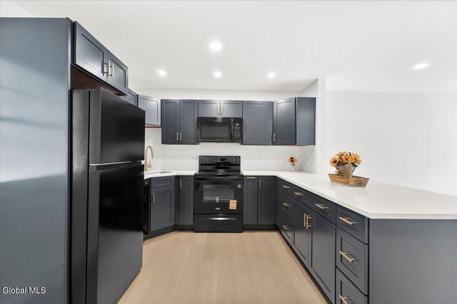 26 East Road, Moreau, NY 12803