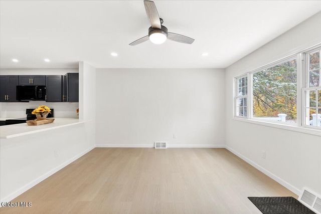 26 East Road, Moreau, NY 12803