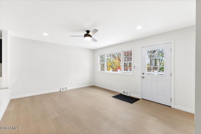 26 East Road, Moreau, NY 12803