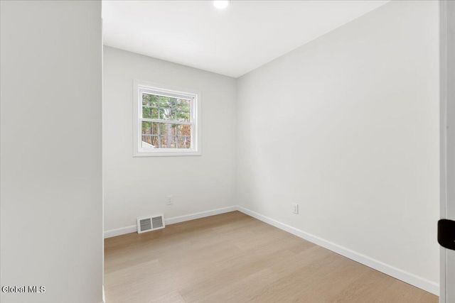 26 East Road, Moreau, NY 12803