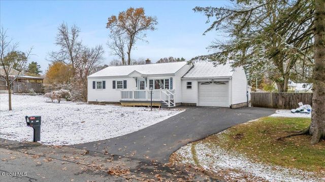26 East Road, Moreau, NY 12803