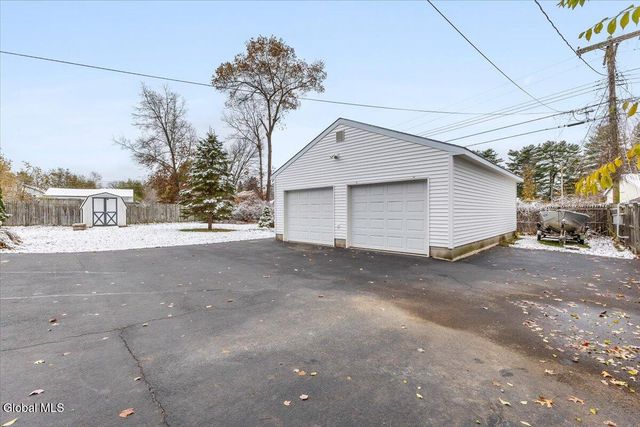 26 East Road, Moreau, NY 12803