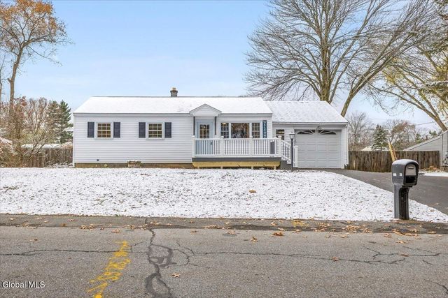 26 East Road, Moreau, NY 12803