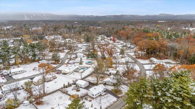 26 East Road, Moreau, NY 12803