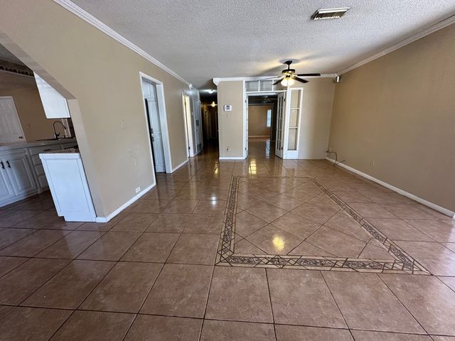 902 39th St, Odessa, TX 79764