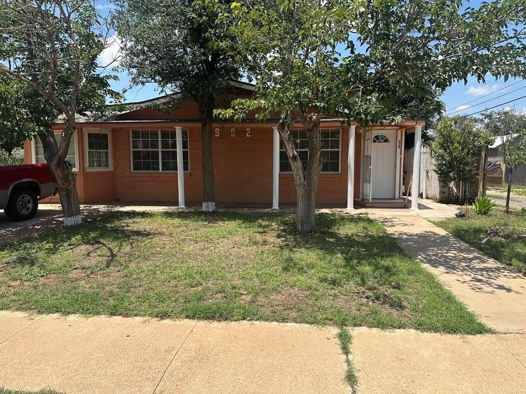 902 39th St, Odessa, TX 79764