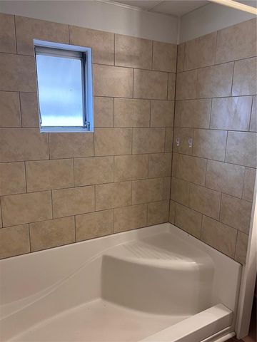 1411 21ST AVENUE DRIVE W, Bradenton, FL 34205