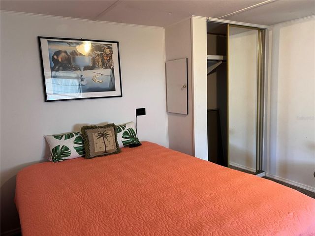 1411 21ST AVENUE DRIVE W, Bradenton, FL 34205