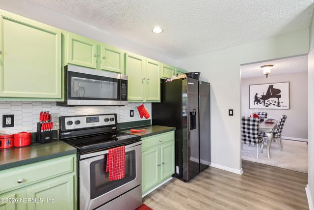 4322 S MARSH HAWK Drive S, Jacksonville, FL 32218