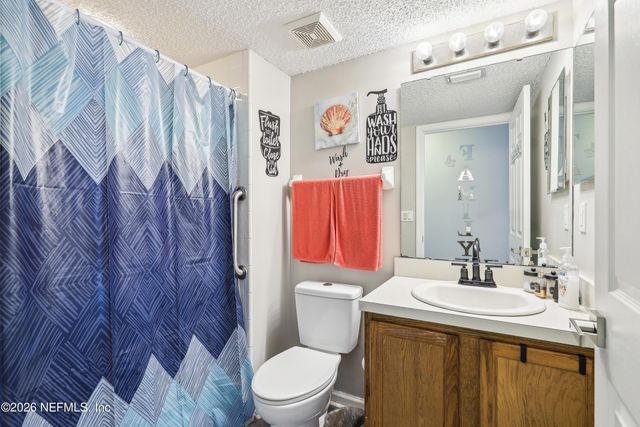 4322 S MARSH HAWK Drive S, Jacksonville, FL 32218