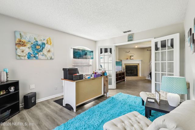 4322 S MARSH HAWK Drive S, Jacksonville, FL 32218