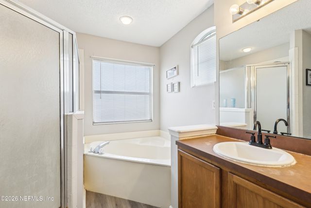 4322 S MARSH HAWK Drive S, Jacksonville, FL 32218