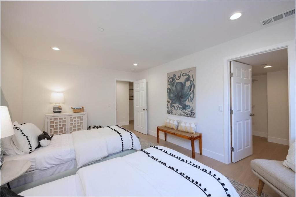 Image 36 of property listing at 525 5th Street, Montara, CA 94037