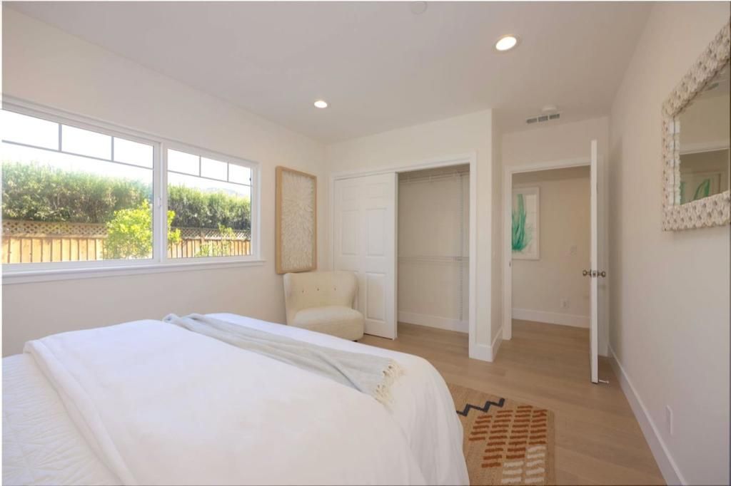 Image 40 of property listing at 525 5th Street, Montara, CA 94037