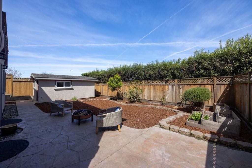 Image 45 of property listing at 525 5th Street, Montara, CA 94037