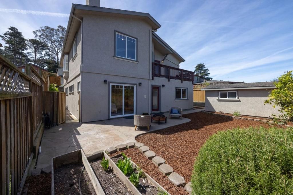 Image 46 of property listing at 525 5th Street, Montara, CA 94037