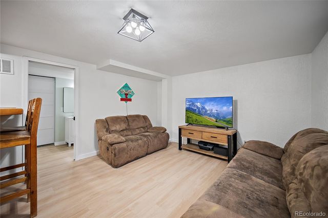 622 Paradise Lane, Colorado Springs, CO 80904