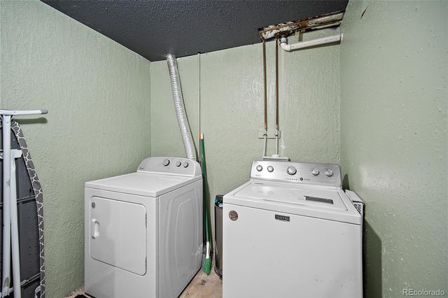 622 Paradise Lane, Colorado Springs, CO 80904