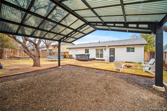 622 Paradise Lane, Colorado Springs, CO 80904