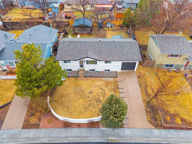 622 Paradise Lane, Colorado Springs, CO 80904