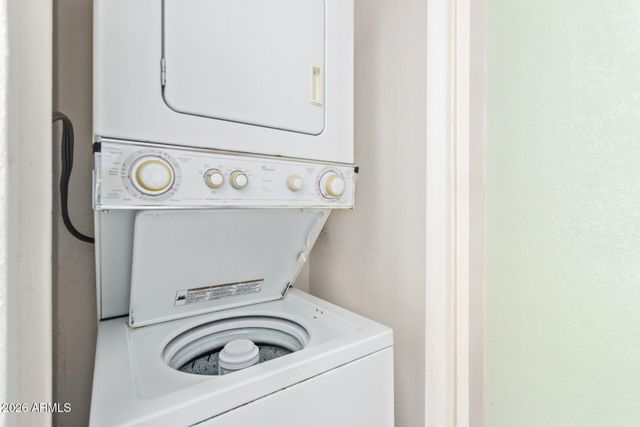 200 E SOUTHERN Avenue 203, Tempe, AZ 85282