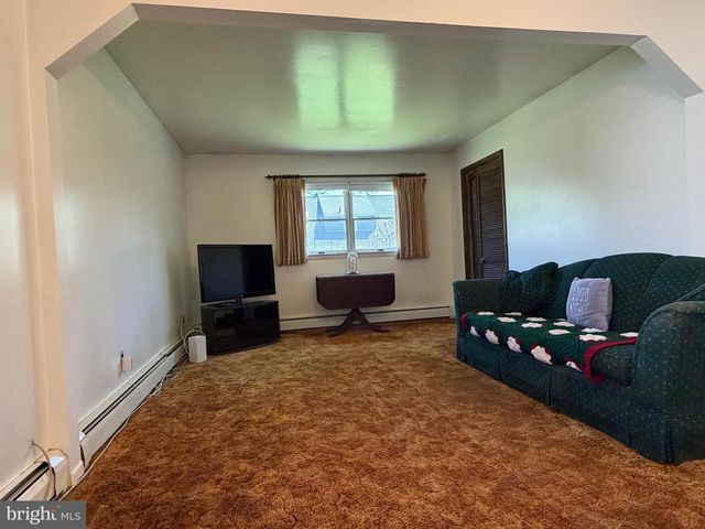 2608 WOOD RD, Secane, PA 19018
