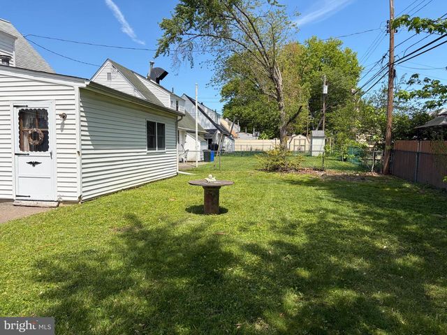 2608 WOOD RD, Secane, PA 19018