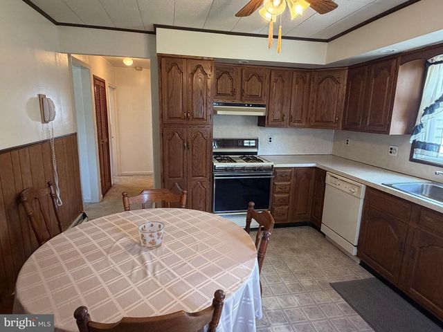 2608 WOOD RD, Secane, PA 19018