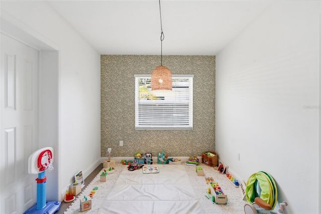 2150 76TH STREET N, St Petersburg, FL 33710