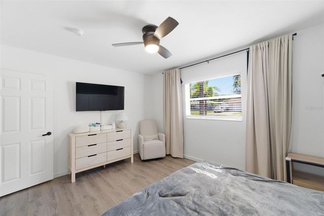 2150 76TH STREET N, St Petersburg, FL 33710